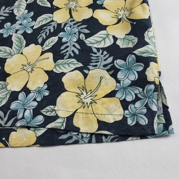 Tommy Bahama Silk Shirt Mens Large Black Yellow Flower Short Sleeve Button Front - Picture 3 of 9